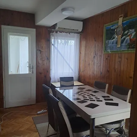 Apartment Halil *
